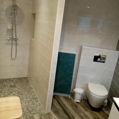 Oda ve Kahvaltı Un Air De Campagne Montauban